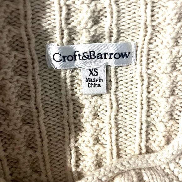 Croft & Barrow Women's Cable Knit Sweater Cream Color Preppy Classy Chic
Size XS - Picture 6 of 7